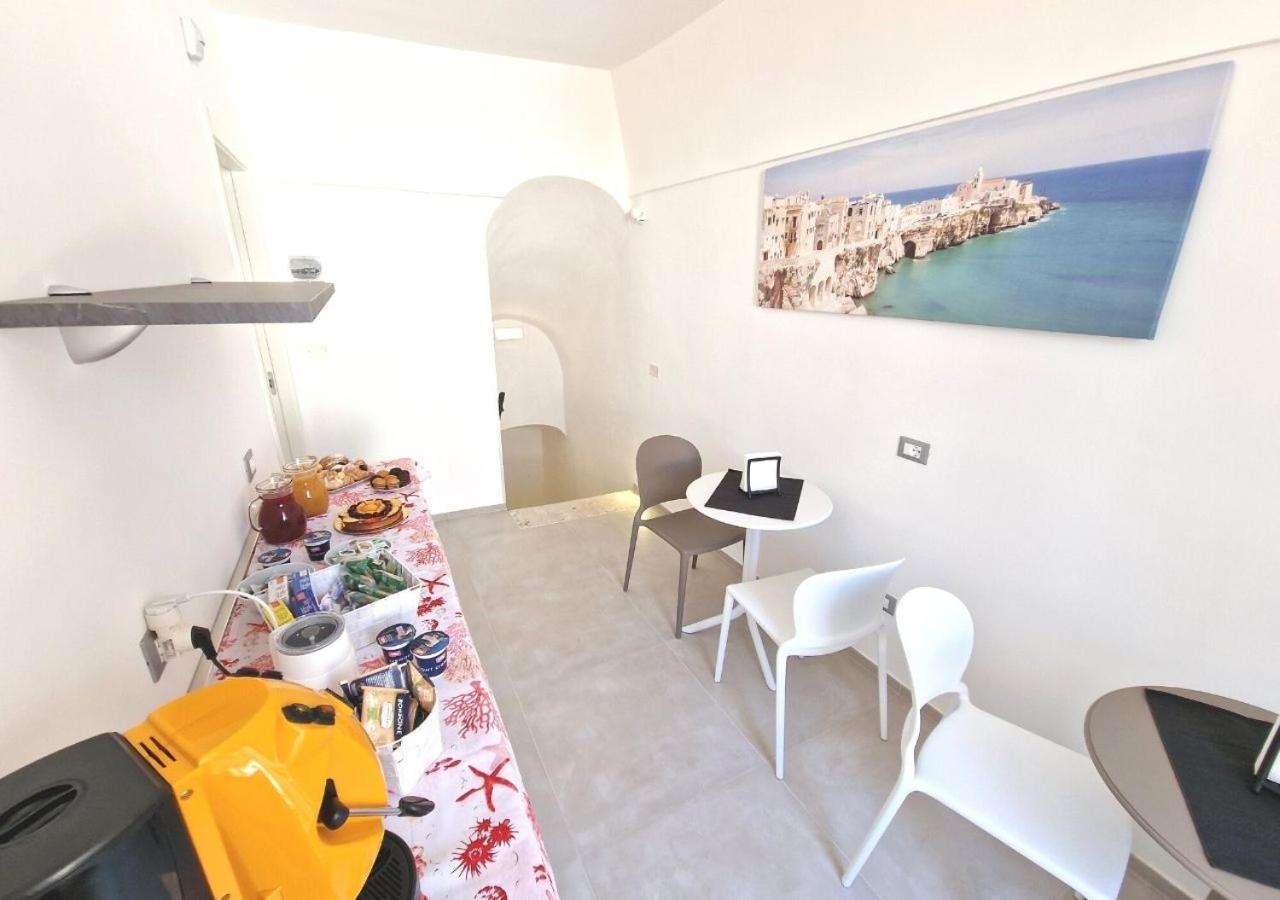 B&B Tra Le Vie Del Borgo Vieste Luaran gambar