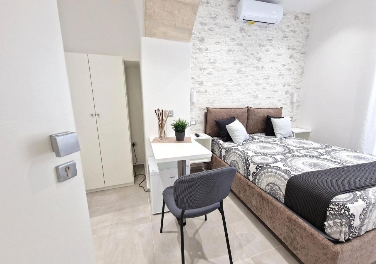 B&B Tra Le Vie Del Borgo Vieste Luaran gambar