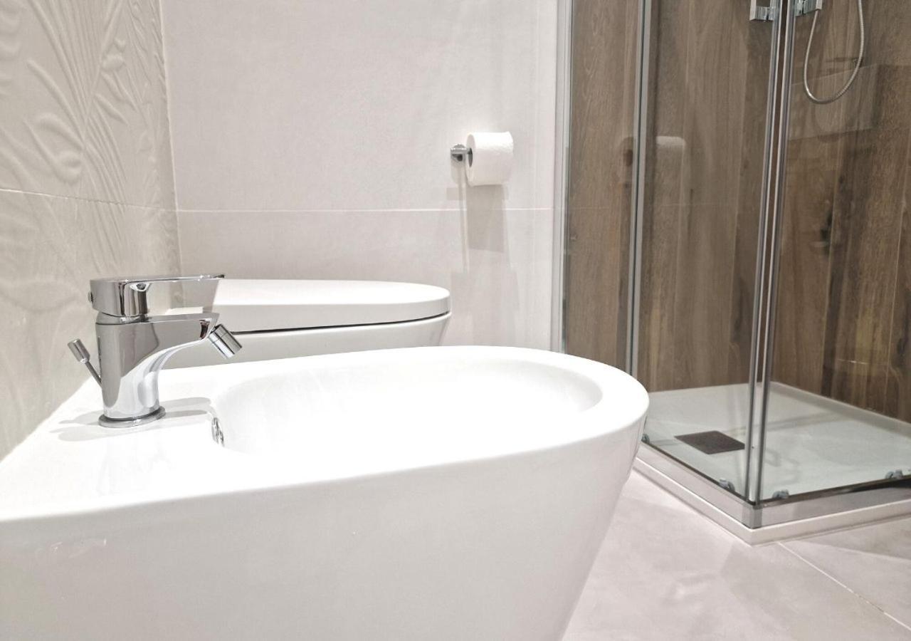 B&B Tra Le Vie Del Borgo Vieste Luaran gambar