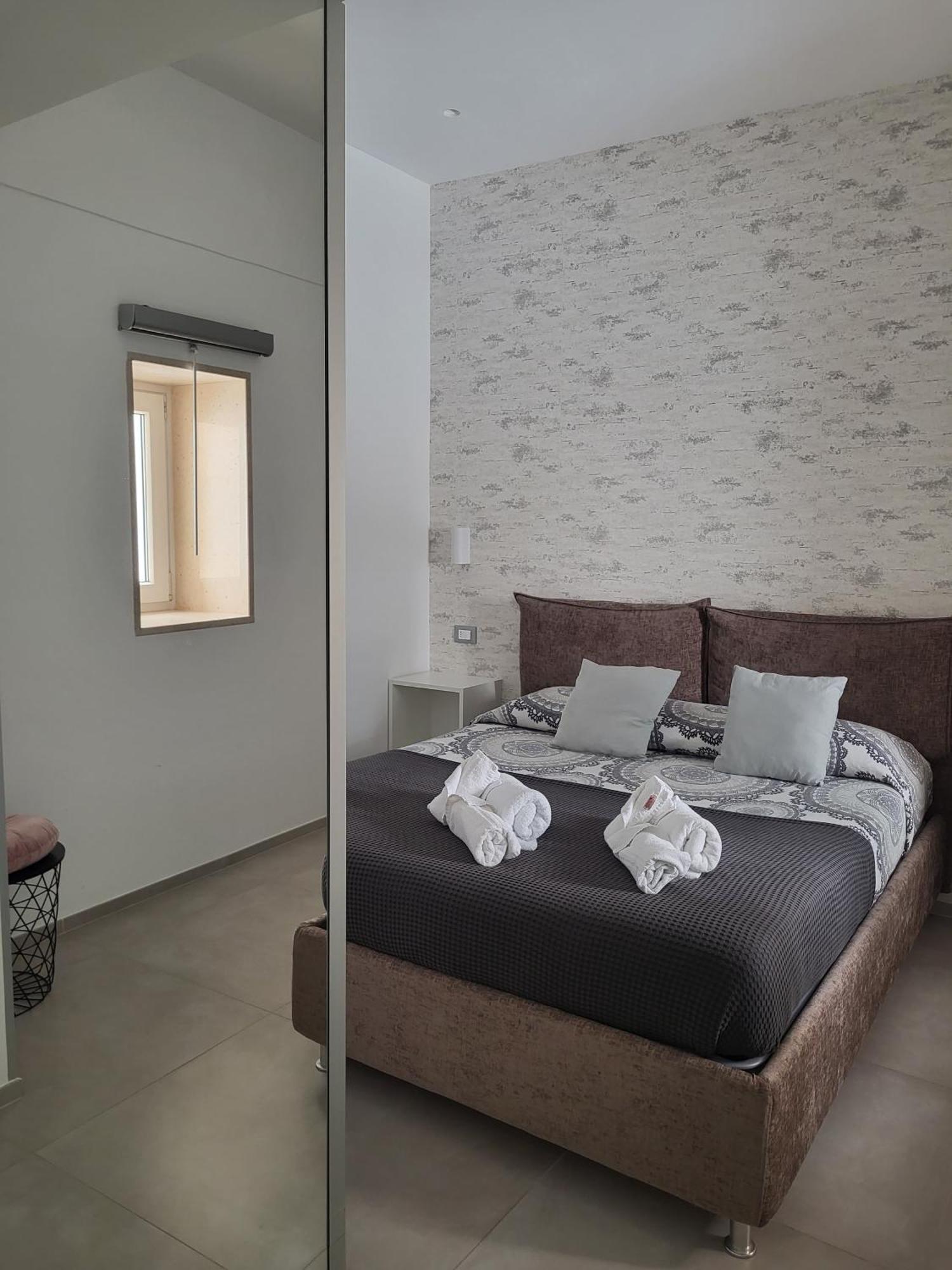 B&B Tra Le Vie Del Borgo Vieste Luaran gambar