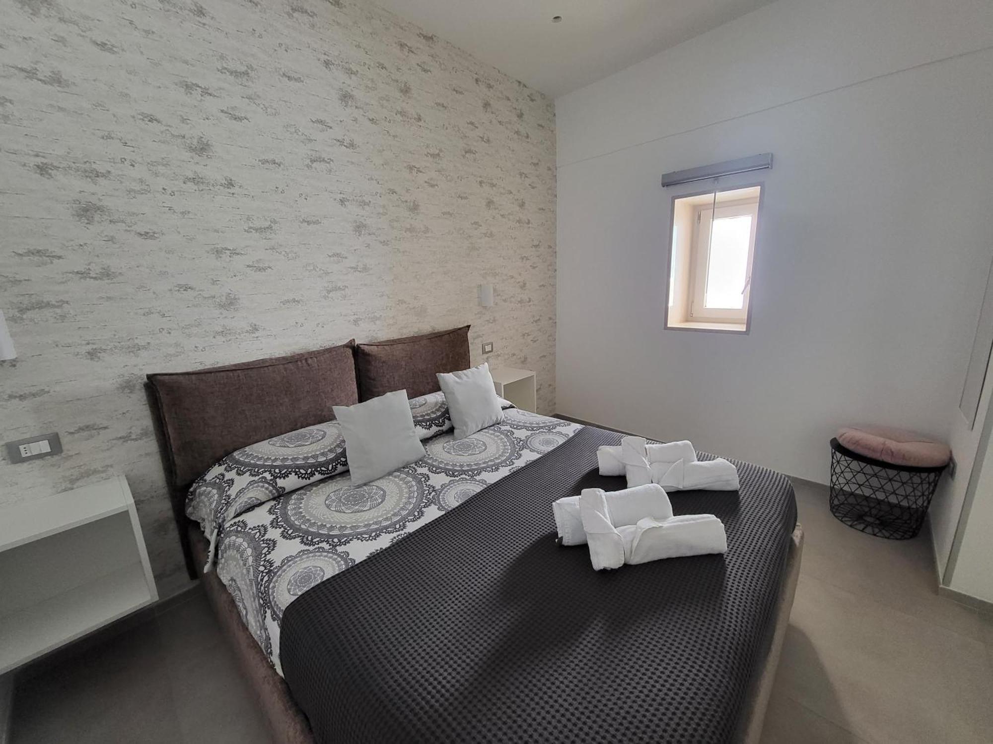 B&B Tra Le Vie Del Borgo Vieste Luaran gambar