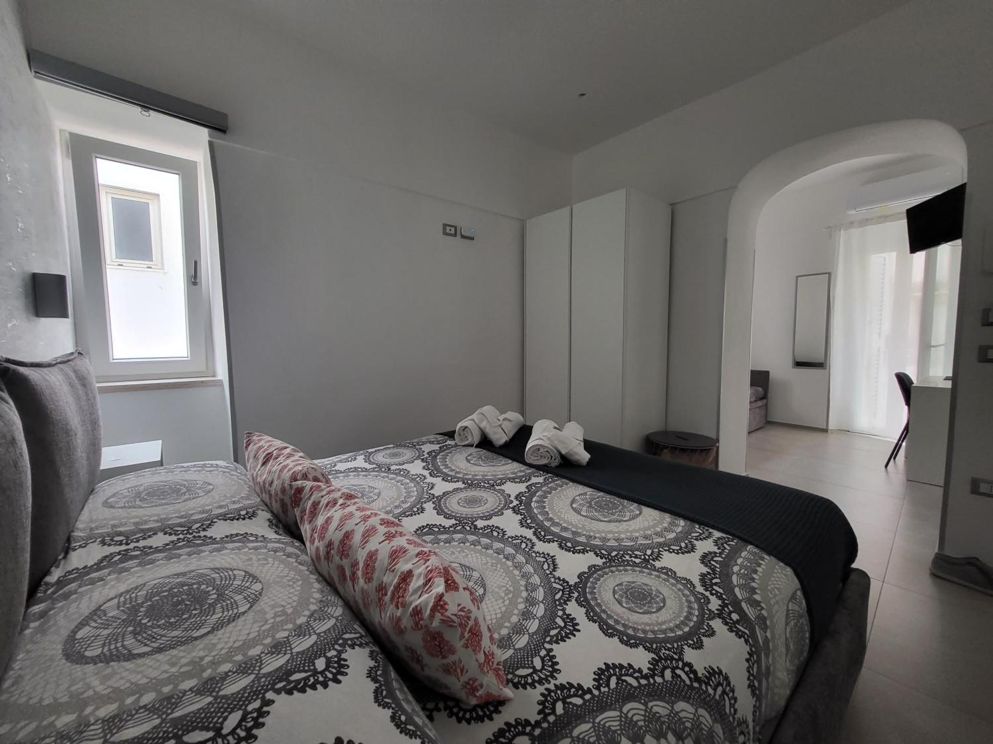 B&B Tra Le Vie Del Borgo Vieste Bilik gambar